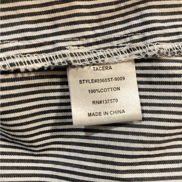 Womens bell sleeve striped shirt. Size Extra Large - Picture 2 of 6